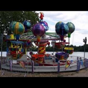 Kinderkarussell "Samba Balloon" - Barth @ Eltviller Rheinufer Sommergarten 2020 (Offride)